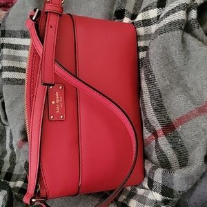 ❤️HP❤️ Kate Spade Grove Street Millie Crossbody - Red Carpet